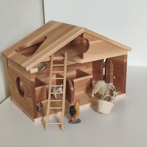 Wooden Toy Farm – Waldorf and Montessori Barn for Toddlers