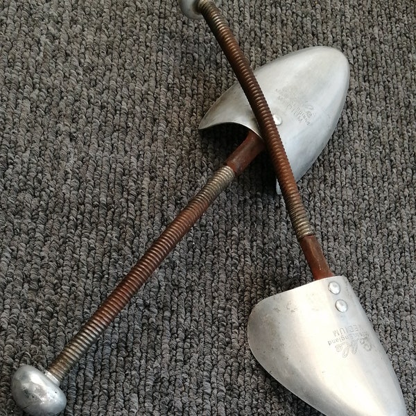 Lovely vintage 1960's Aluminium shoe trees by Cable - size Medium