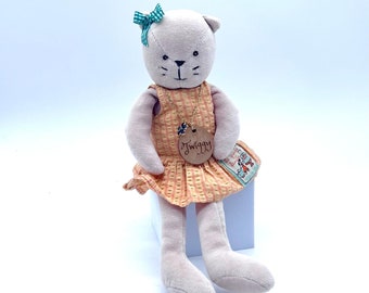 Twiggy de kat - Upcycled zacht speelgoed van Second Hugs/ Muis zacht speelgoed/ Muizen / Pre geliefd/ Handgemaakte kleding/ Grijze muis/ Muis/Moulin Roty