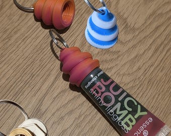 Juicy Bomb Lipgloss Keychain – Practical and cute at the same time // In various cute designs