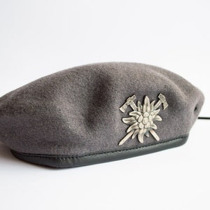Ukrainian Military Army Beret with Cockade. Ukrainian Mountain Infantry Hat. Size 58, 59