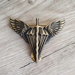 Metallic Beret Badge of Ukrainian Air Assault Forces - Pin Sign Army