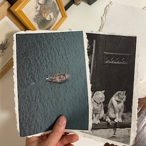 Stampa artistica su carta fatta a mano / Immagine su carta riciclata con bordi spessi e frastagliati