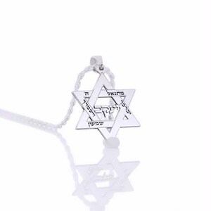 Collier Magen David gravé - Cadeau commémoratif juif personnalisé
