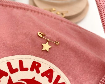 Golden pendant with safety pin | Backpack bag brooch | lucky charm | Fjallraven Kanken backpack