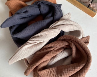 Muslin children's neckerchief for knotting triangular scarf natural beige