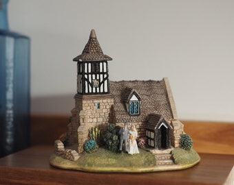Little Shambles 2003 L2629 - Lilliput Lane | Housewarming Little Shambles 2003 L2629 - Lilliput Lane | Housewarming