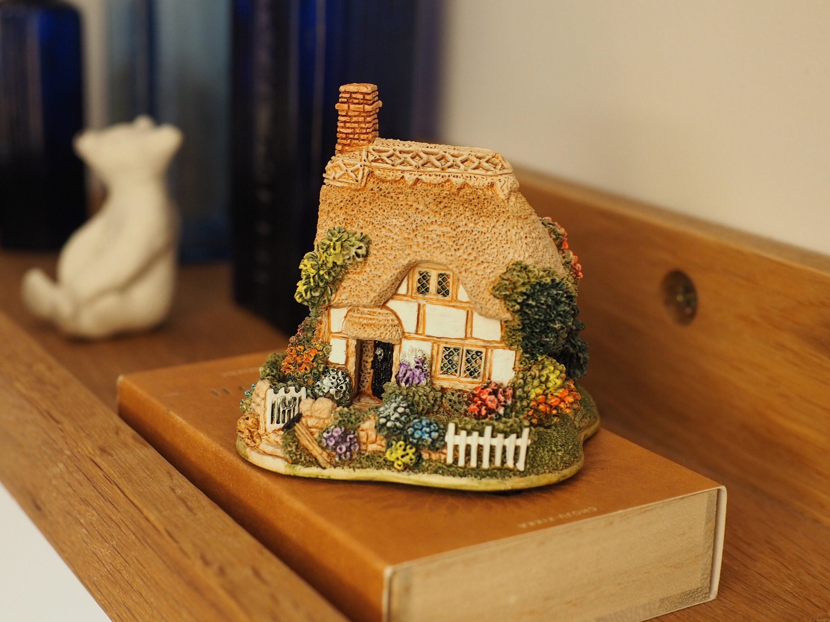 Lilliput Lane LUCKY CHARMS 1998 リリパットレーン L2222 幸運を呼ぶ