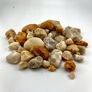 Silica Pebbles, Decorative Stone, Used for Aquarium Rocks, Terrarium Rocks, Planter Rocks, Gardening Rocks and Tumbling Rocks