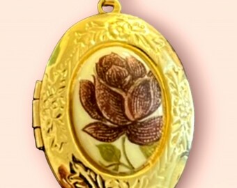 Vintage Rose Locket - Gold Tone - UV reactive