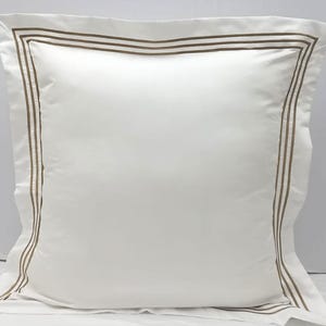 400 Thread count White 100% cotton Sateen Hotel Stitch Triple Embroidery Euro sham
