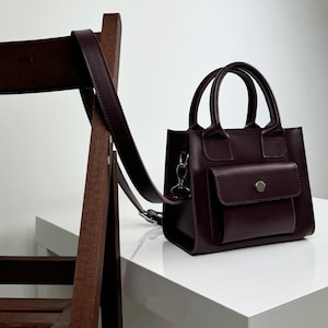Mini-Leder-Einkaufstasche | Bordeauxrote Umhängetasche | Handgefertigte Leder Umhängetasche Kleine Designer Tasche für Damen | Perfektes Lederhandtaschengeschenk