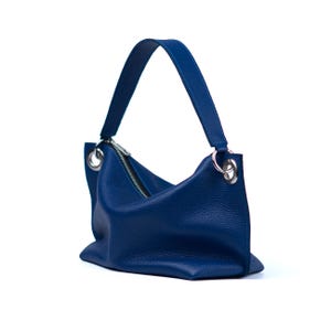 Blaue Slouchy Leder Crossbody Bag mit verstellbarem Riemen | Zeitlose minimalistische Geldbörse - Perfektes Geschenk für Sie | Leder Сasual Alltagstasche