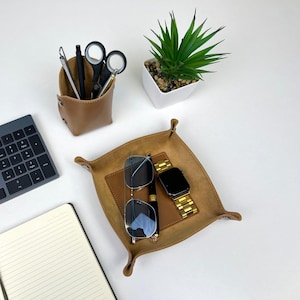 Brown Leather Valet Tray | Leather Desk Organizer | Catchall Tray for Keys & Jewelry | Dice Tray | Storage Tray