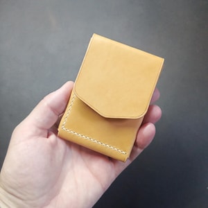 Minimalist Vertical Wallet from Genuine Horsehide Leather