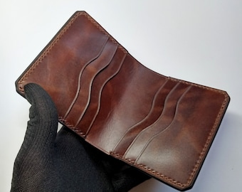 Bi-fold wallet for man with personalization, 6 cards vertical wallet from Horween chromexcel
