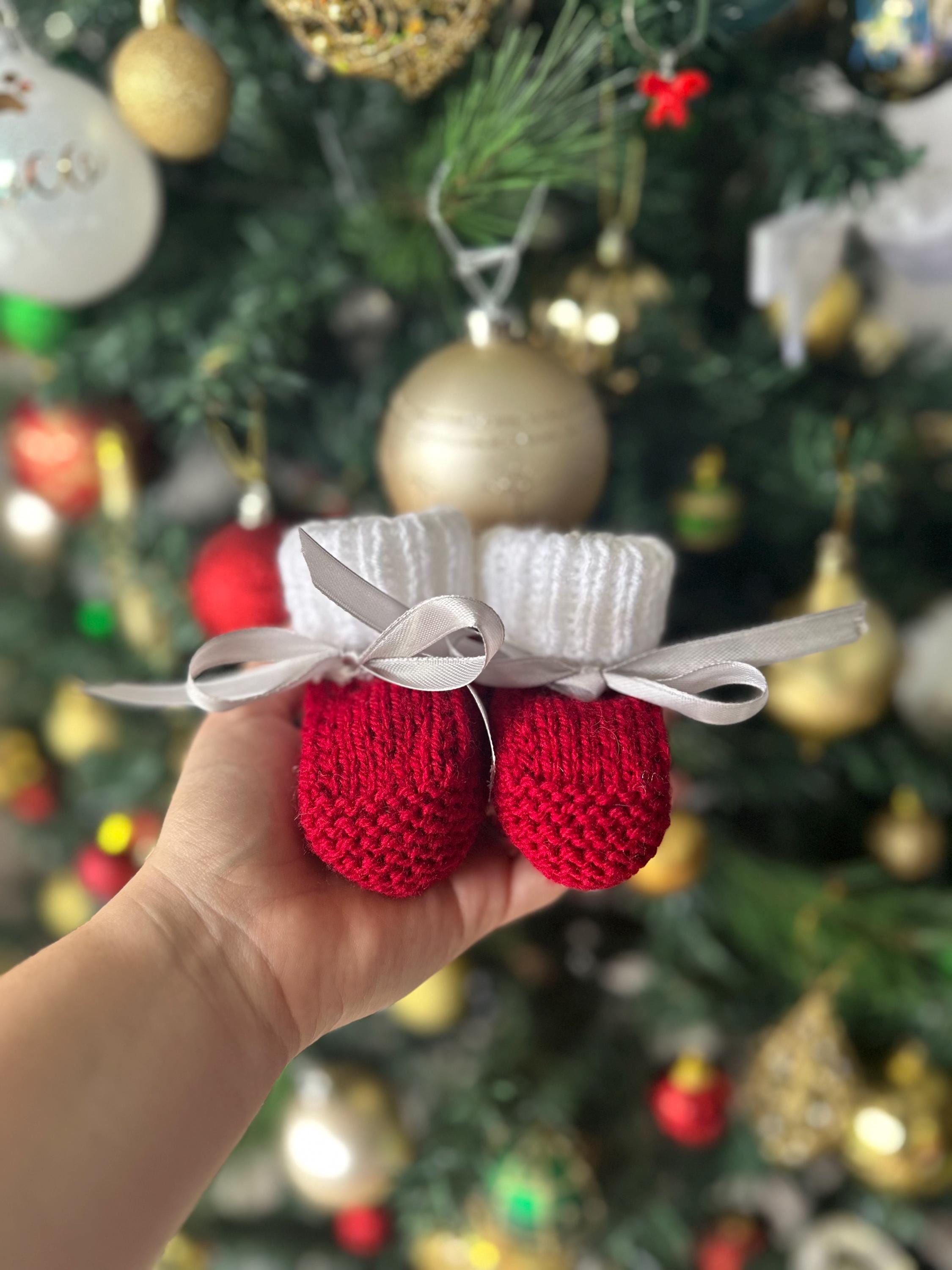 Baby booties Christmas themed - Thumbnail 5