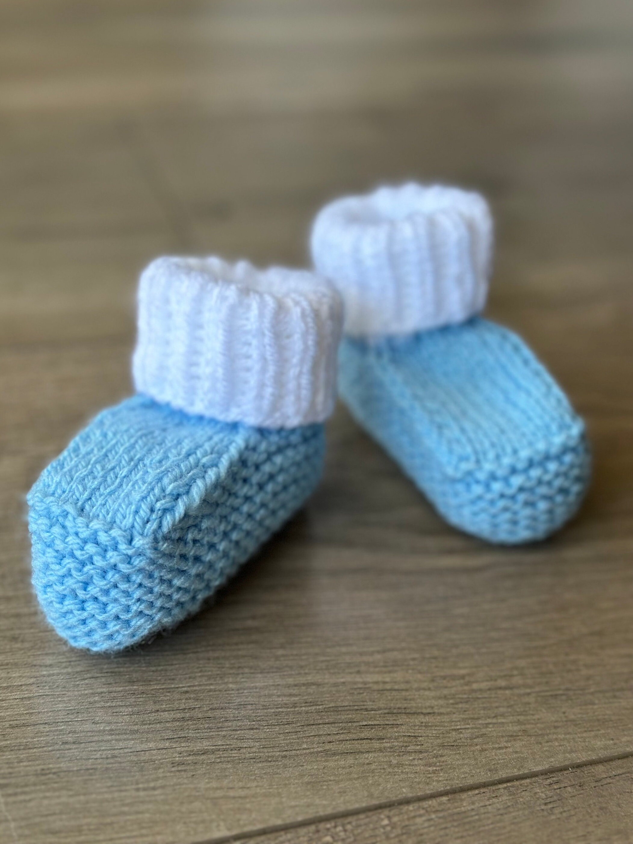 Knitted baby booties - Thumbnail 3