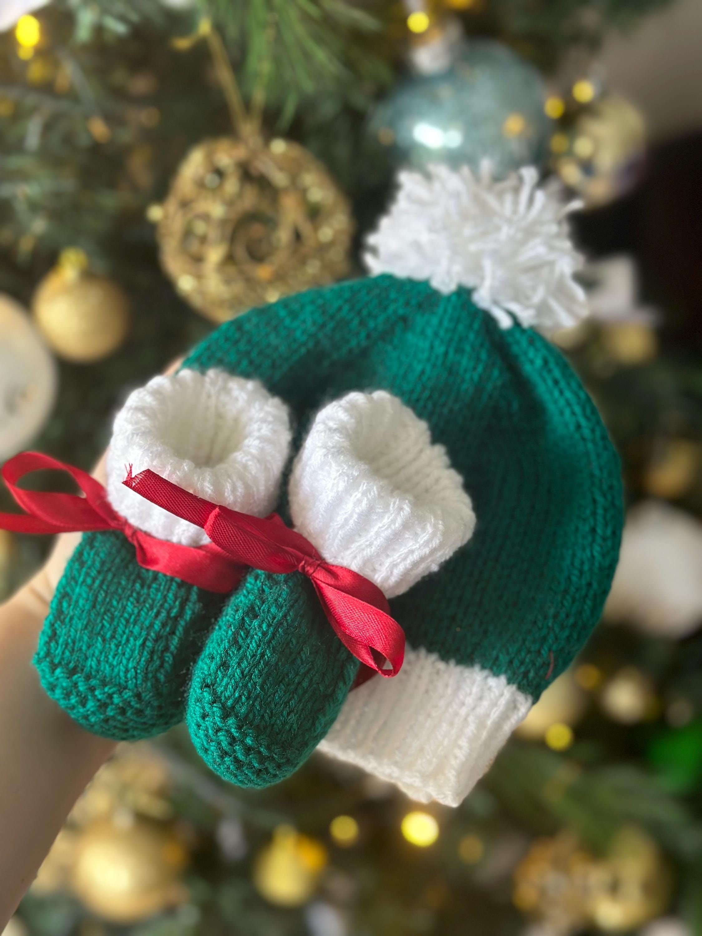 Christmas baby booties & beanie set