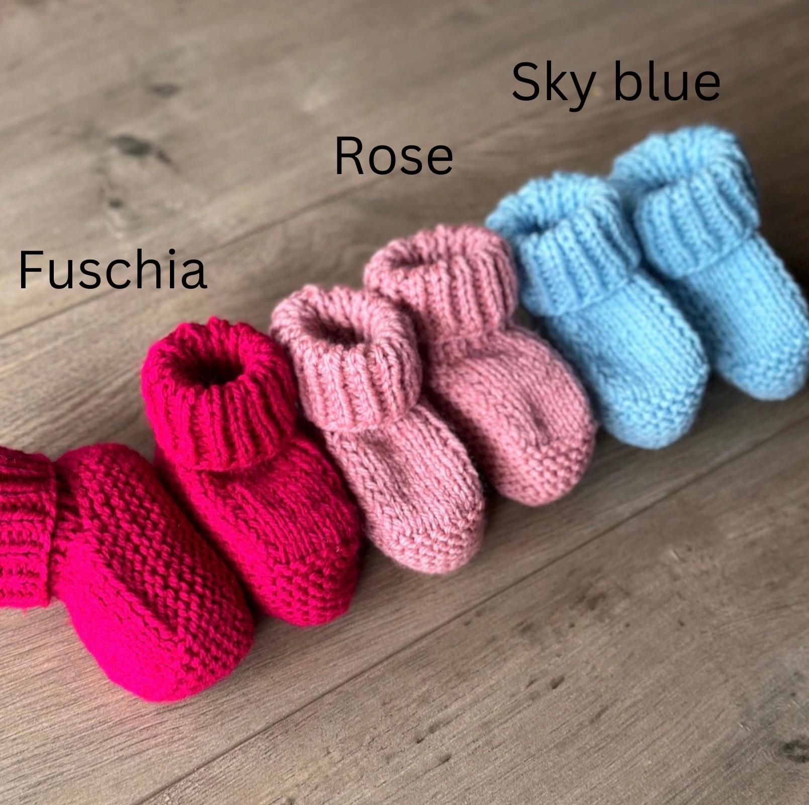Knitted baby booties with ribbon - Thumbnail 7