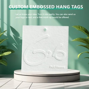 Etiquetas penduradas para roupas em relevo personalizadas (espessura: 500GSM), etiqueta de balanço elegante e personalizada, etiqueta pendurada tipográfica, etiqueta de agradecimento, etiquetas para negócios