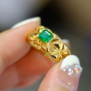 Natural Emerald Ring 18K Gold Vintage Ring,Chic Emerald Wedding Band - Vintage 18K Gold Ring