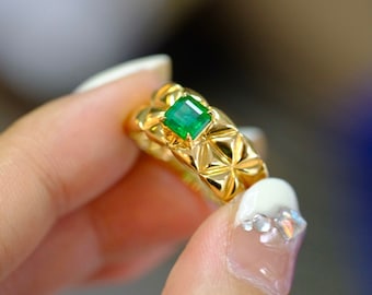 Natural Emerald Ring 18K Gold Vintage Ring,Chic Emerald Wedding Band - Vintage 18K Gold Ring