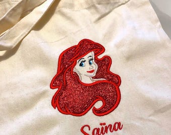 Bolsa de mano personalizada con bordado de princesas Disney y el nombre del niño | Bolsa de mano de Ariel la Sirenita