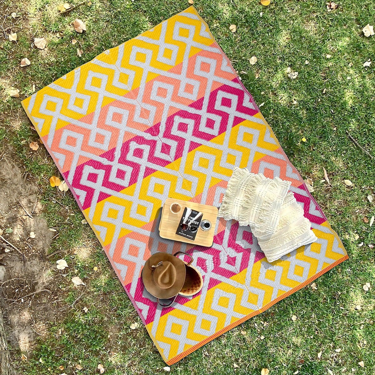Colorful Outdoor Rug, Pink And Yellow Plastic Straw Rug, Foldable Camping Mat, Reversible Rug, Waterproof Rug For Picnic And Beach, Cute Mat