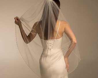Sparkling Crystal Wedding Veil | Elegant Design for Brides