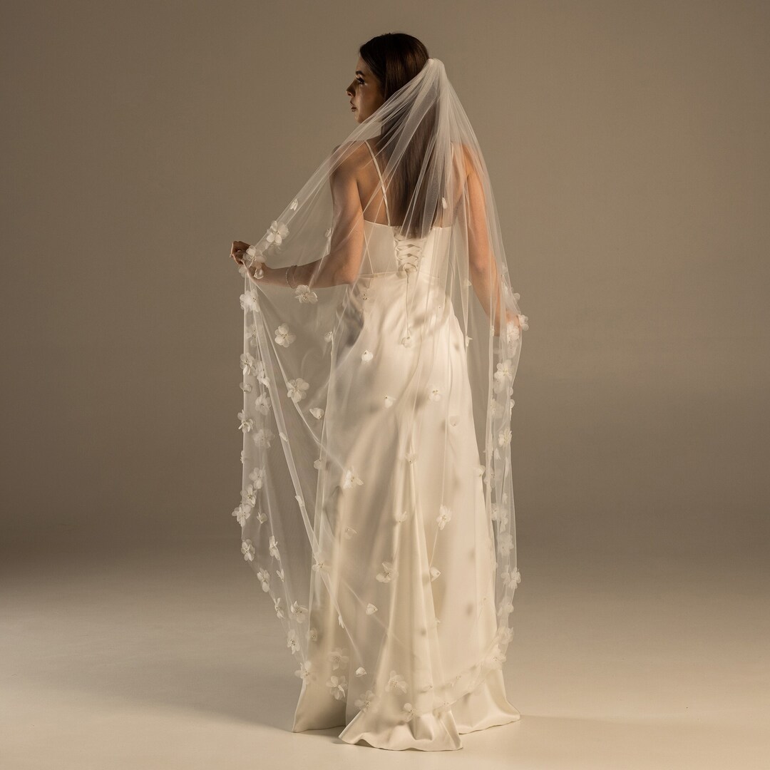 Posh Brides - Romantic Floral Length Design Veil main image 1