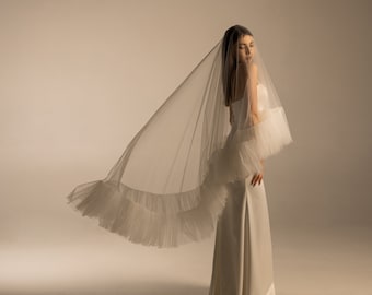 Ruffled Edge Cathedral Bridal Veil | Soft Tulle Wedding Veil | Romantic White Ruffle Hem for Classic Bride