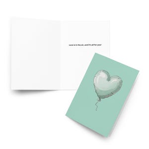 Tarjeta de felicitación de amor en el aire / Lindo diseño de globo con forma de corazón color aguamarina / Tarjeta de amor moderna para el día de San Valentín, aniversarios y ocasiones especiales