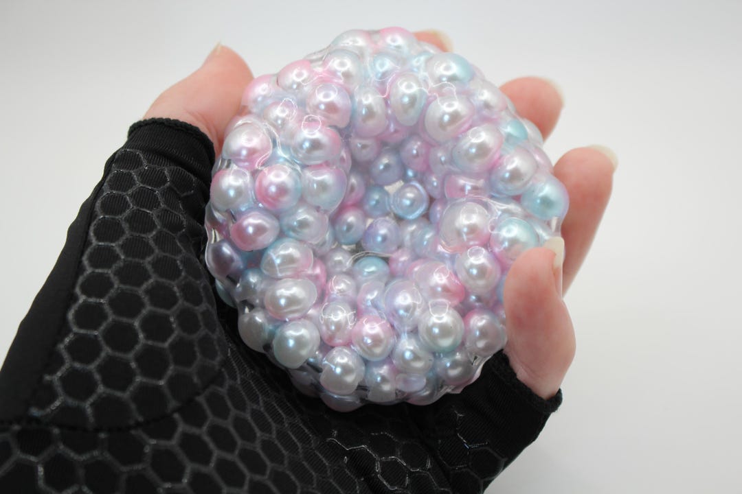 Crunchy sensory stress ball