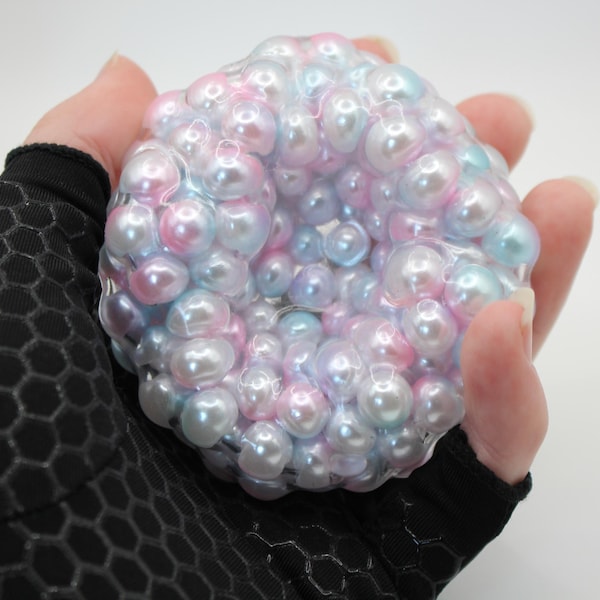 Crunchy sensory stress ball