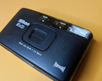 Nikon Lite Touch AF 600 - 35mm F/3.5 - Vintage Film - 35mm Point