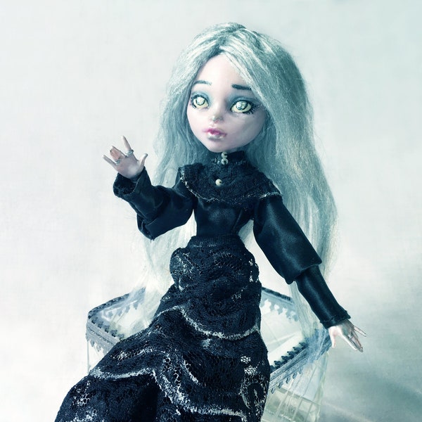 OOAK JJ Doll Studio (Victoria Doll)