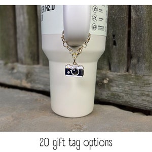 タンブラーチャーム - カメラ - ハンドルチャーム - スタンレー - ハイドロジャグ - オワラ - シンプルモダン - ハイドロフラスク - ブルーメイト - 女性へのギフト - 彼女へのギフト