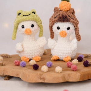 Padrão de crochê Ganso Divertido • Ganso Amigurumi de Costura Simples • Padrão para Iniciantes • Inclui Chapéu de Sapo e Fantasia de Capivara imagem 3