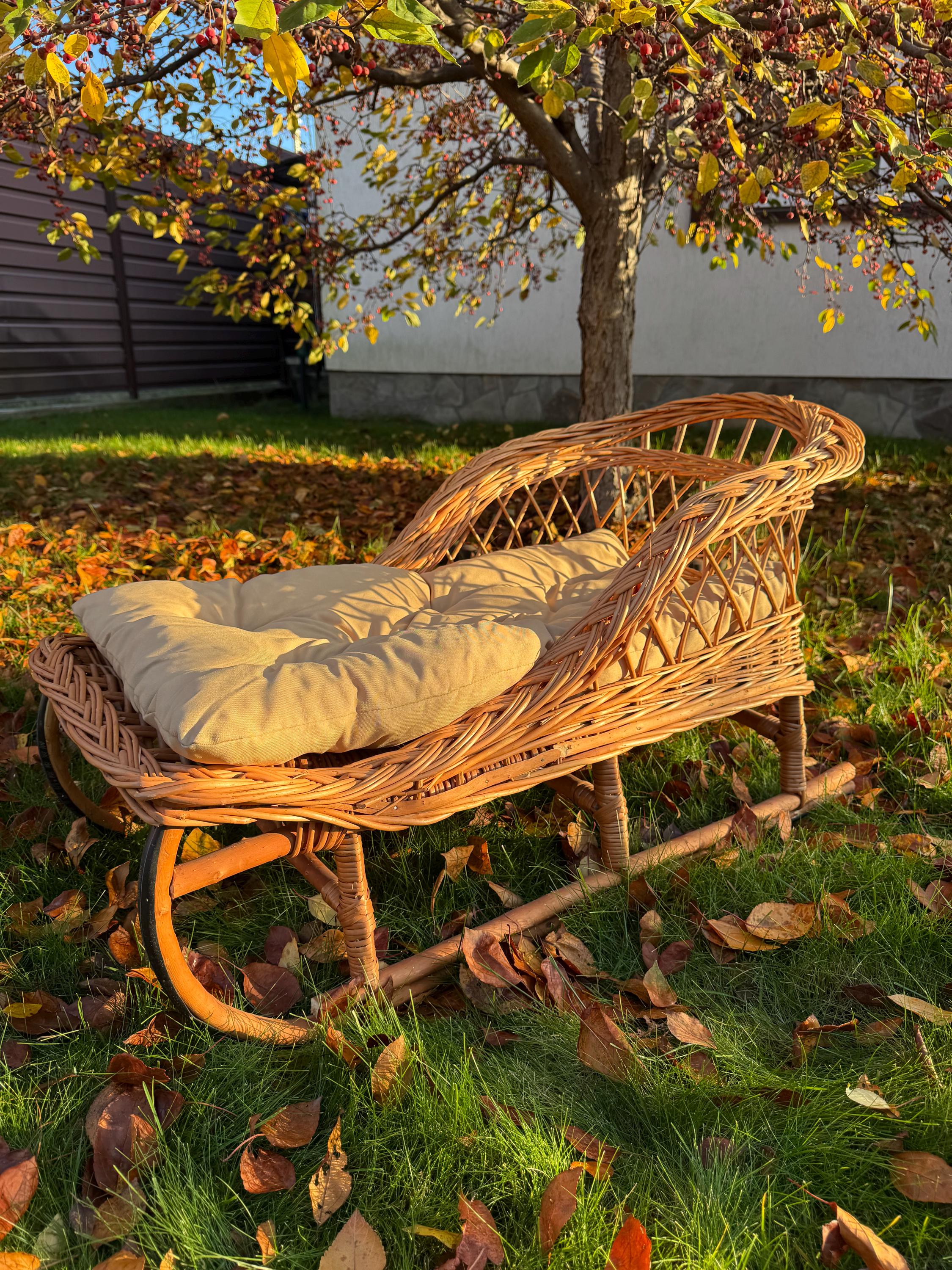 手作りの子供用そり、サンタの木製そり、素朴な籐そり、子供への