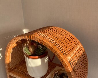 扉付きアーチ型キャビネット、籐製本棚、環境に優しいボヘミアン家具