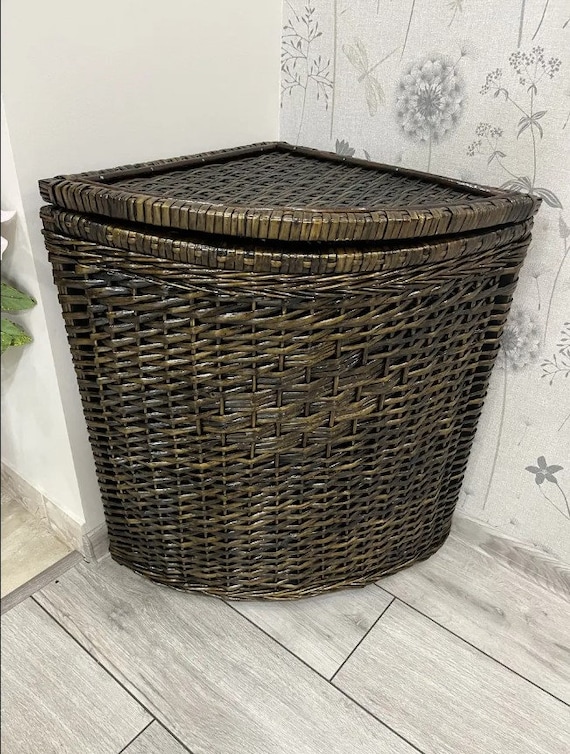 Corner laundry hamper discount