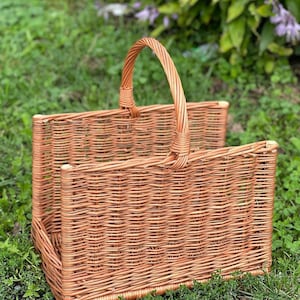 Natürlicher Holzkorb aus geflochtener Weide mit Griff Handgemachter Holzkorb aus umweltfreundlicher Korbweide geflochtener Holzkorb aus Holz