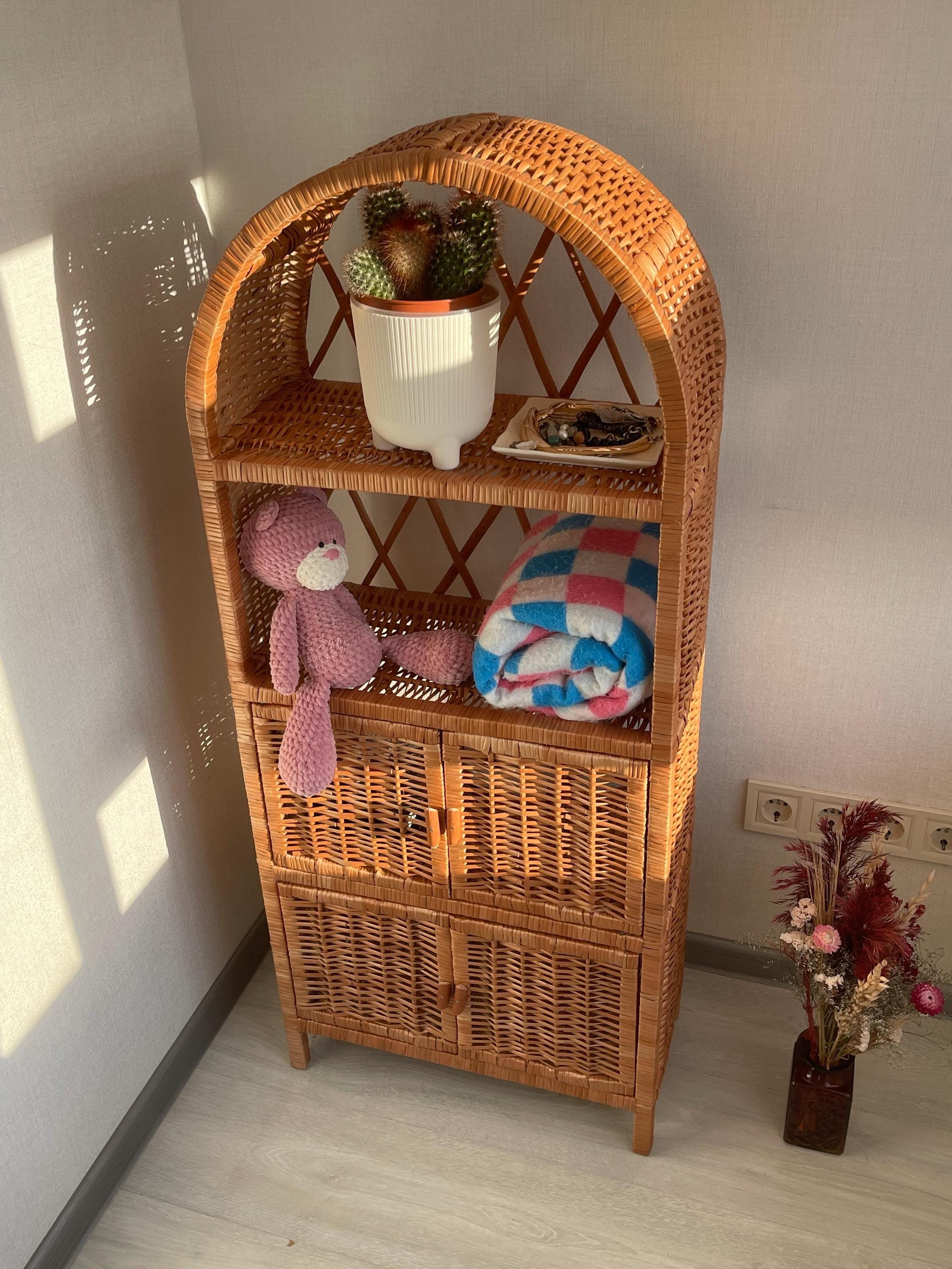 扉付きアーチ型キャビネット、籐製本棚、環境に優しいボヘミアン家具