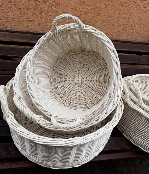 Weiße runde Weidenkörbe handgemachter Obstkorb Boho Dekor 3er Set runde Aufbewahrungskörbe natürliche Rattan Organisatoren Körbe mit Griffen