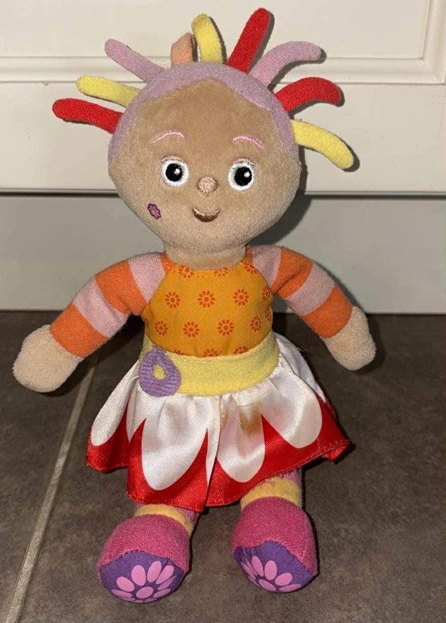 Hasbro in the Night Garden Upsy Dasiy 7