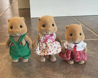 1985 Calico Critters Sylvanian Families Woodbrook Beaver Family of 3