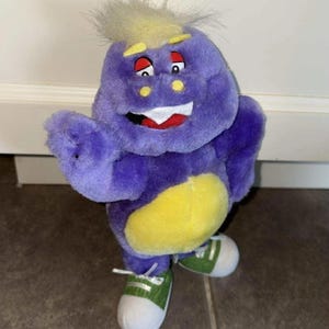 1996 Vintage Pizza Time Plush Purple Monster Mr Munch Chuck E Cheese ShowBiz 9&quot;