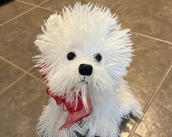 Peluche classique Ty Classic Dog Moppet Terrier blanc de 27 po. Noeud rouge