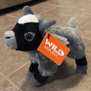 Mini peluche câlin chèvre de Wild Republic 20 cm (8 po.)